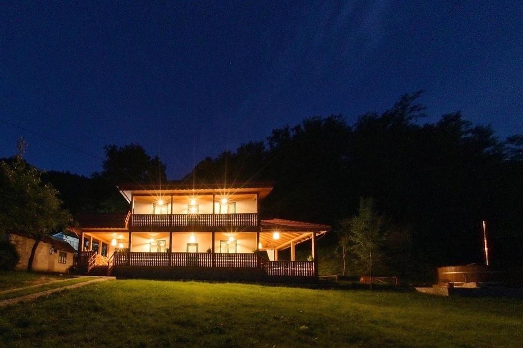 Bed and Breakfast Casa Lila Colti Екстер'єр фото